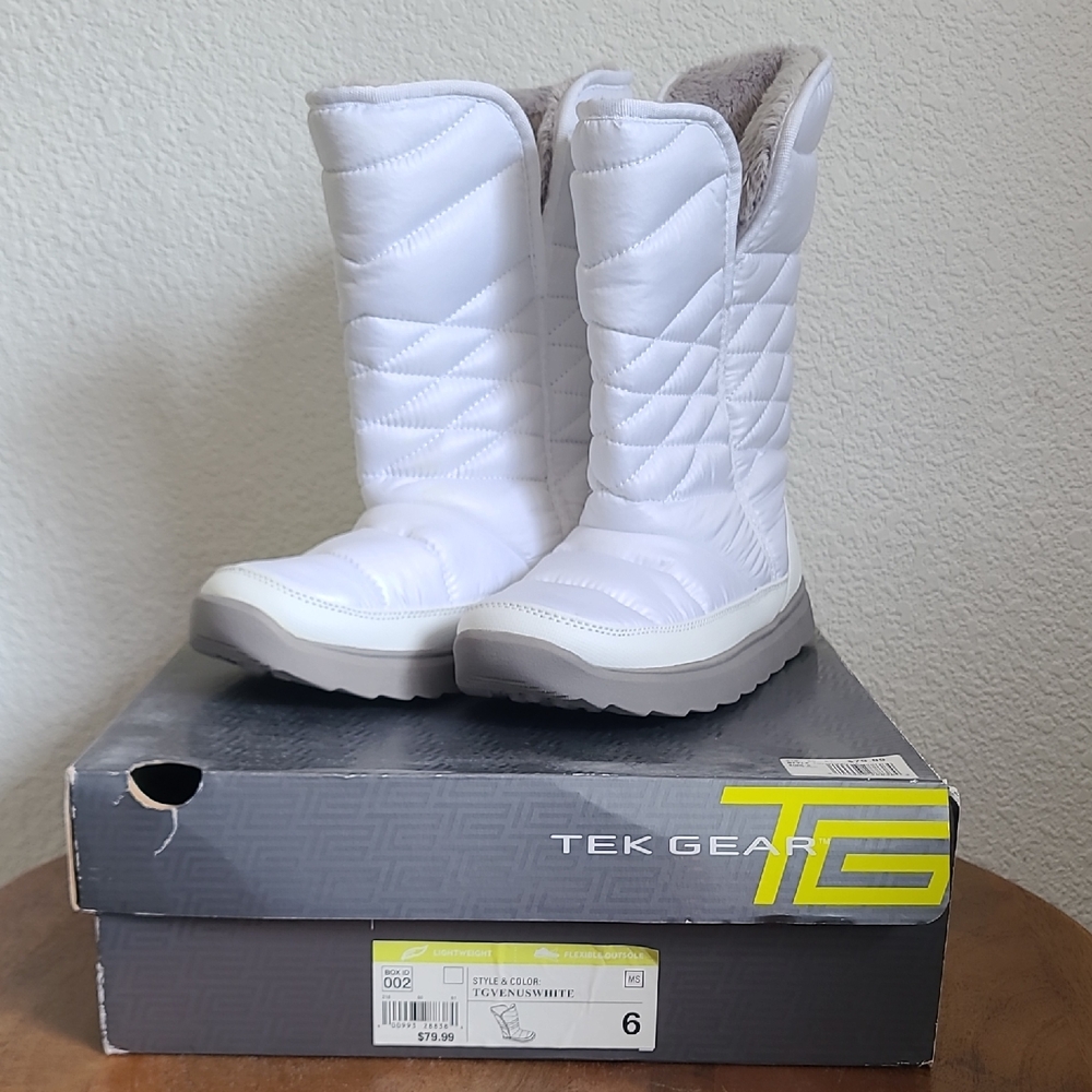 Tek Gear Women's Quilted White Winter Boots